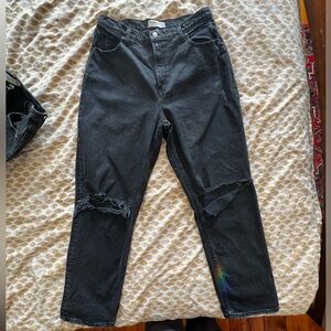 Abercrombie & Fitch size 32 90s Straight Ultra High Rise - distressed black